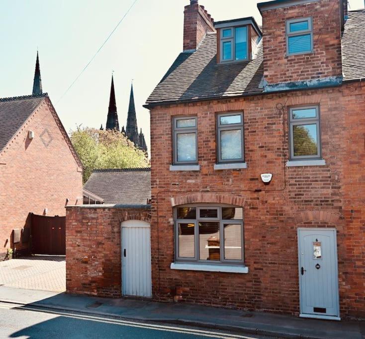 Gaia Villa Lichfield Exteriör bild