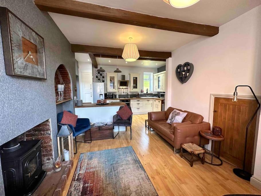 Gaia Villa Lichfield Exteriör bild
