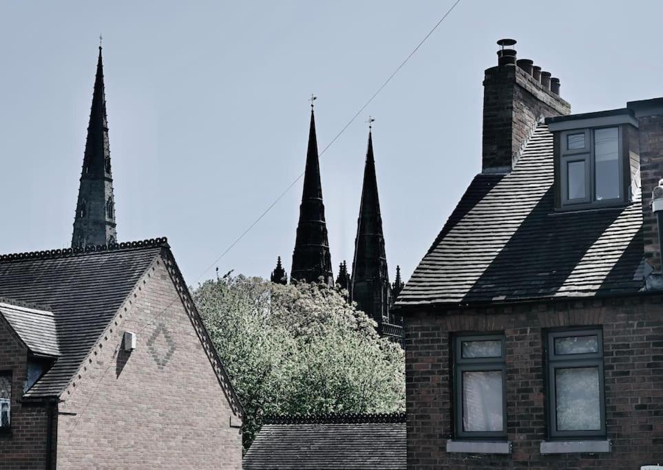 Gaia Villa Lichfield Exteriör bild